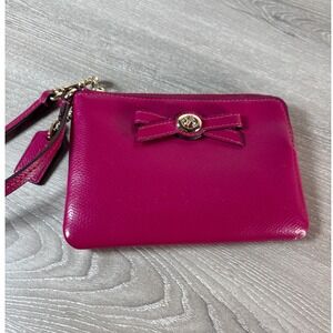 Coach Turnlock Small Wristlet w/Bow Cranberry Pink Gold Detail Leather‎ Wallet